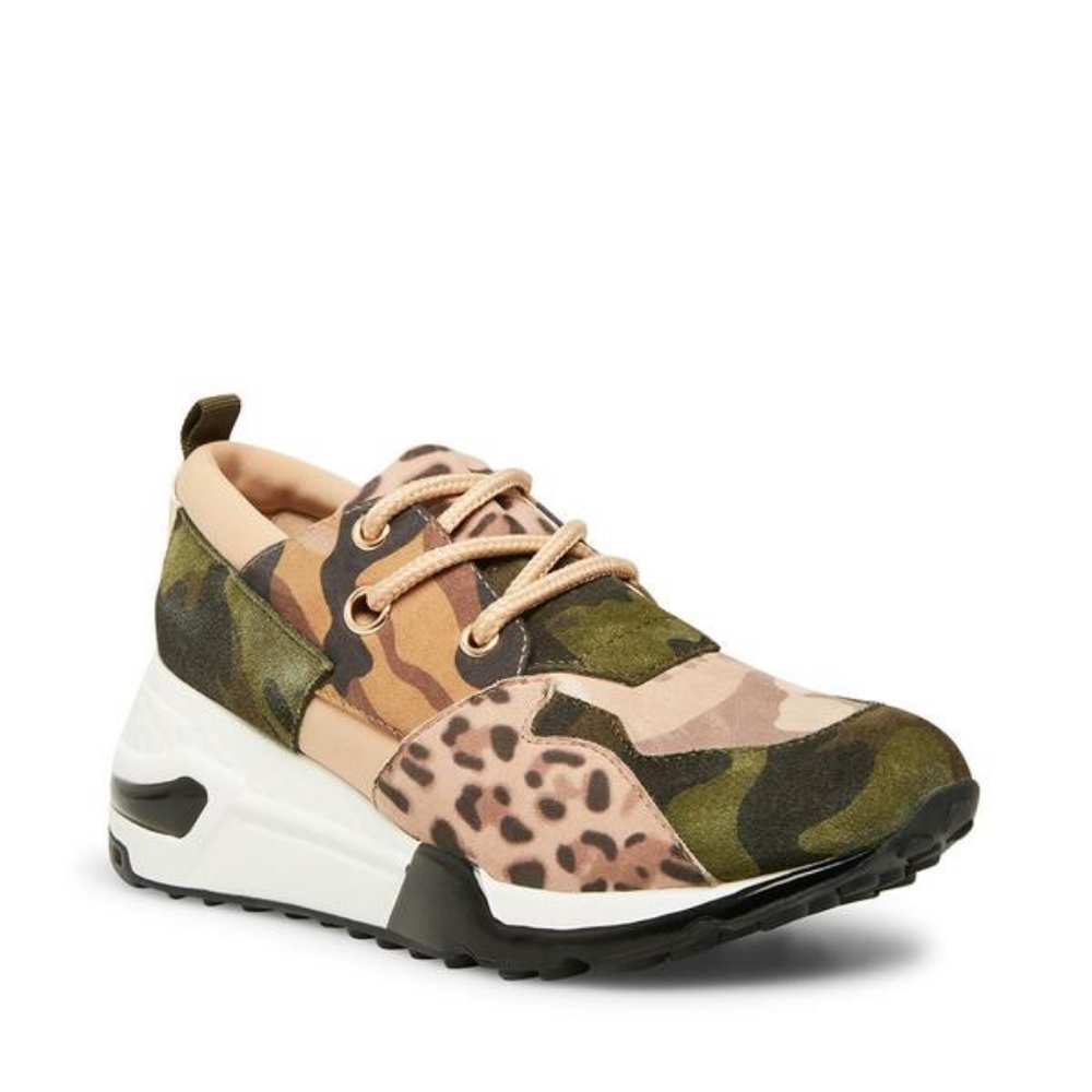 Steve Madden Sneaker 9.5 NWT